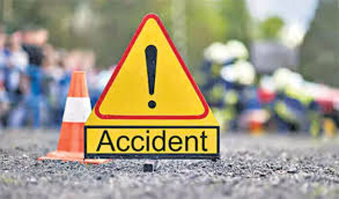 ఘోర రోడ్డు ప్ర‌మాదం