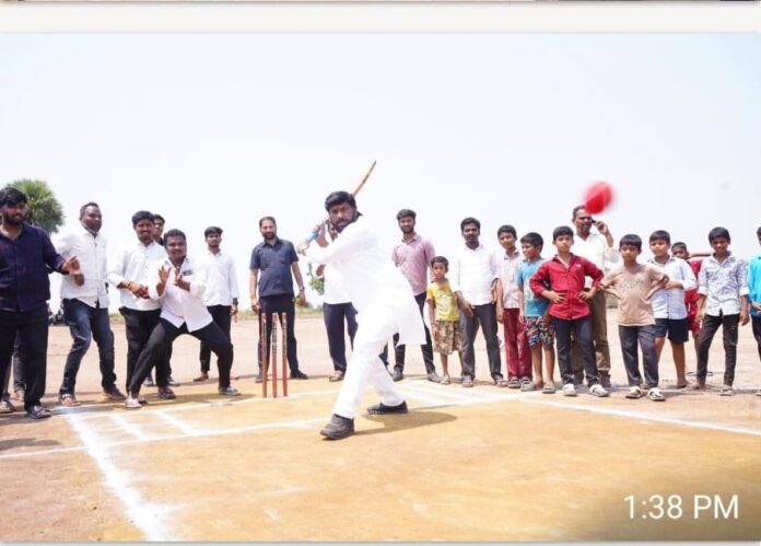 ఈఎల్వి ఫౌండేషన్ చైర్మన్ ఇరుగుదిండ్ల భాస్కర్ చేతుల మీదుగా ప్రారంభం..